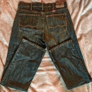 Men 34x34 boot cut jeans, never been worn.